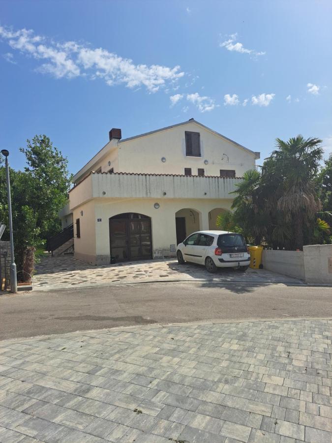 Villa Eucaliptus Istrien Ровин Екстериор снимка